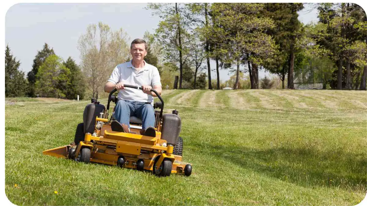 How to Adjust the Belt on a Troy-Bilt Lawn Mower